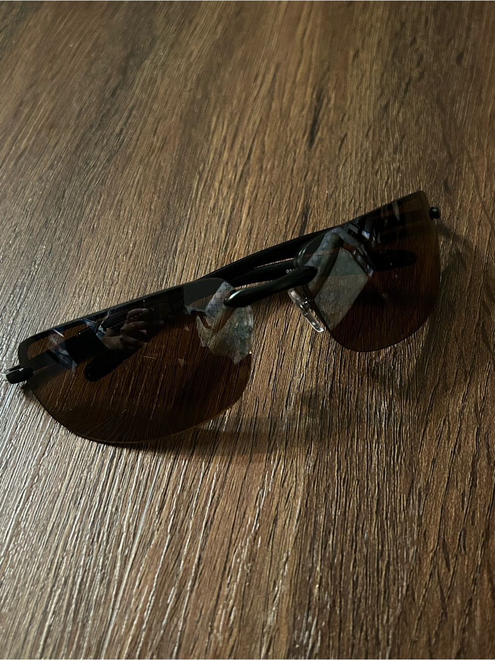 Foster Grant Valve Black Frames Sunglasses